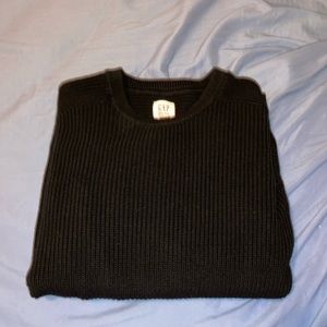 NWOT. Gap Mens Medium Sweater - Black.